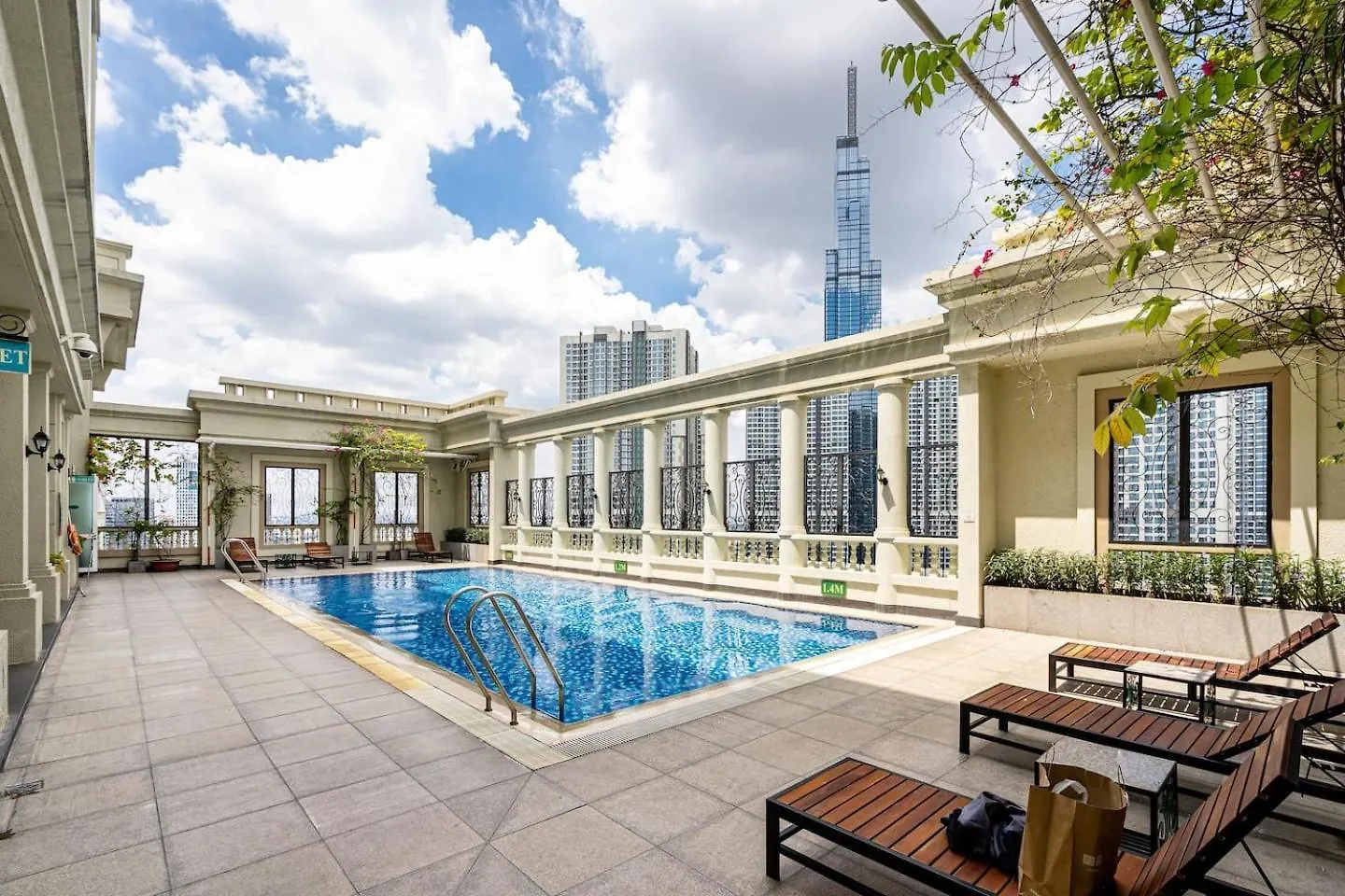 Gem Residence - The Manor Central Ho Chi Minh City