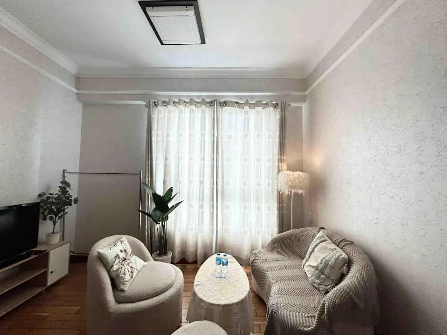 Gem Residence - The Manor Central Ho Chi Minh City Apartment