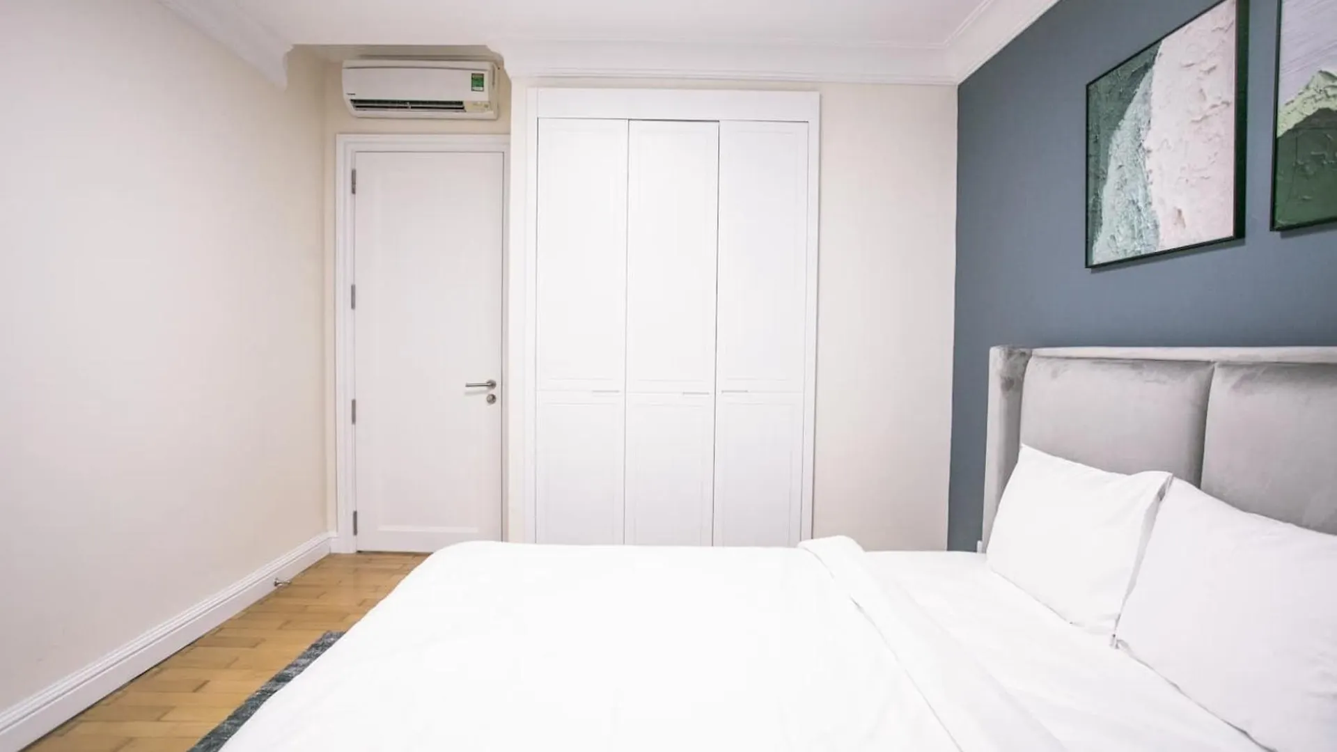 Gem Residence - The Manor Central Ho Chi Minh City Apartment