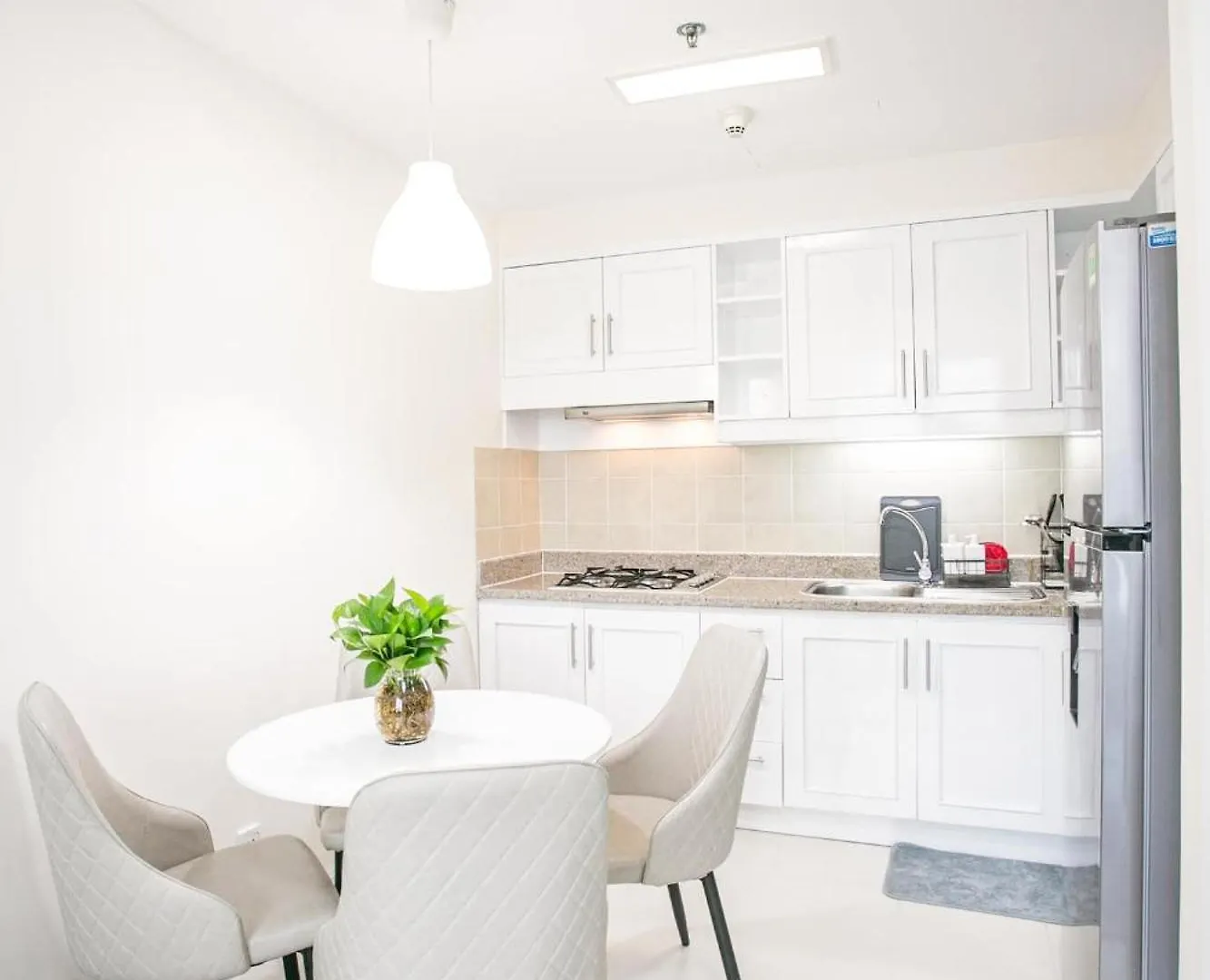 Gem Residence - The Manor Central Ho Chi Minh City 0*,